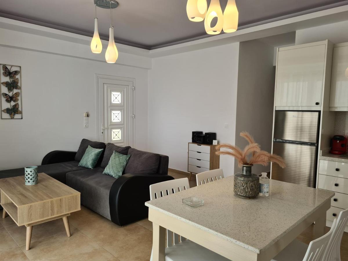 Bella Mare Luxury Apartments Каламаки Екстериор снимка