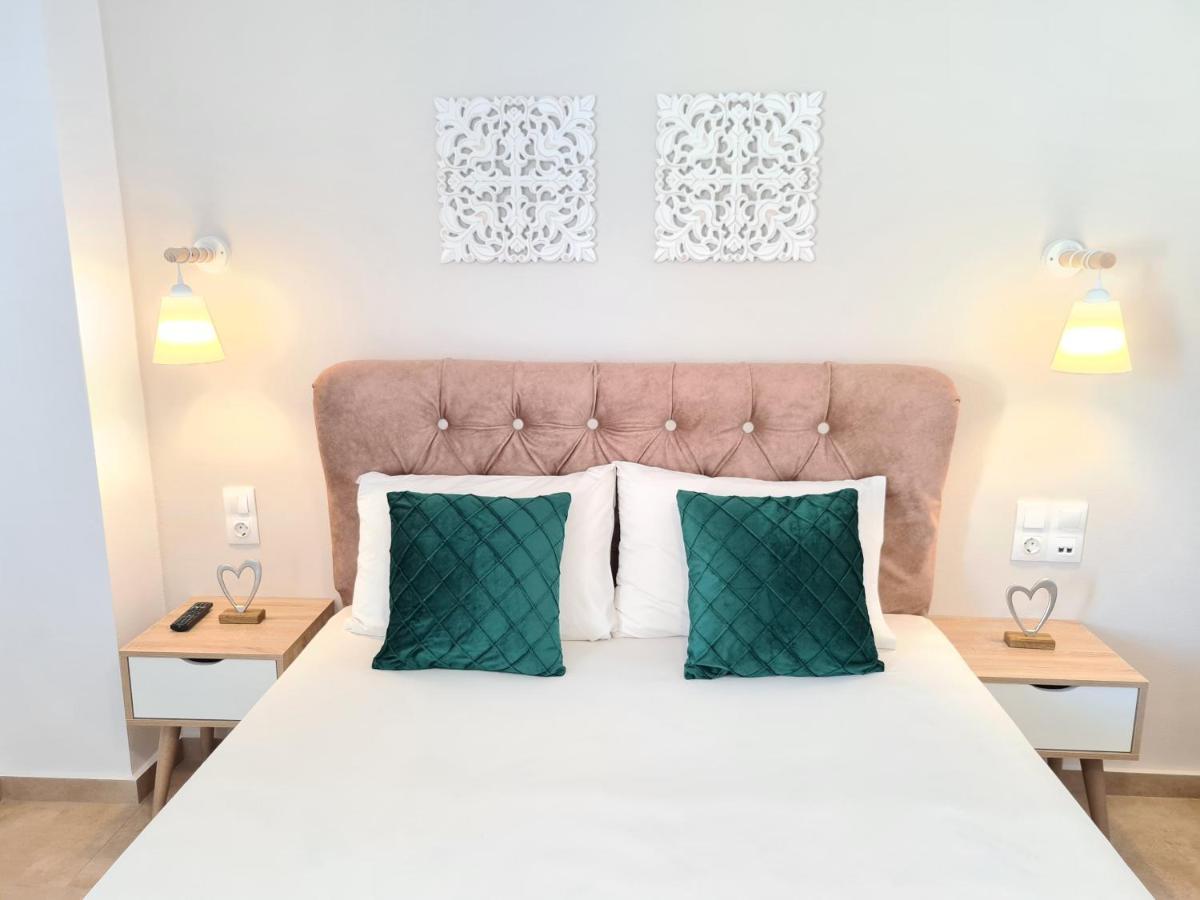 Bella Mare Luxury Apartments Каламаки Екстериор снимка