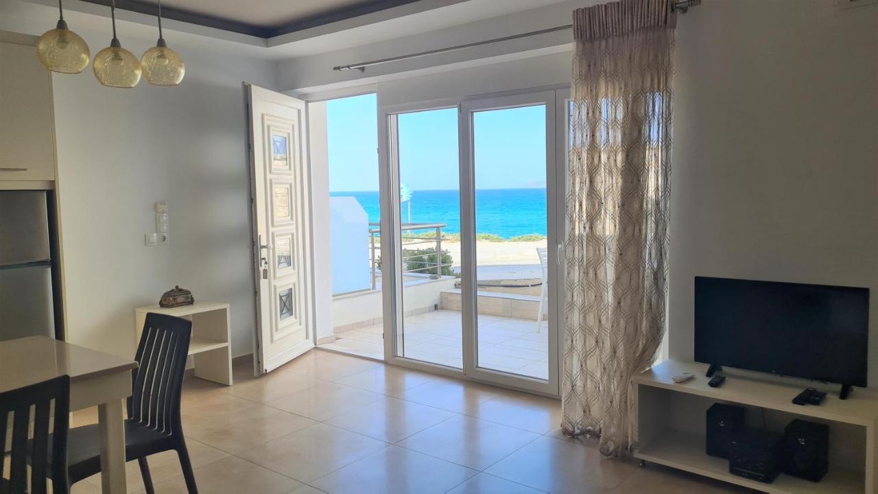 Bella Mare Luxury Apartments Каламаки Екстериор снимка