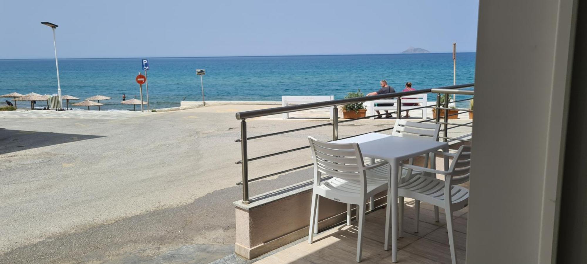 Bella Mare Luxury Apartments Каламаки Екстериор снимка