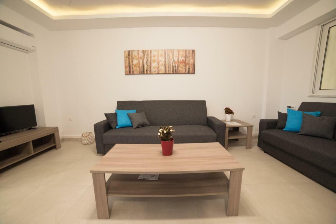Bella Mare Luxury Apartments Каламаки Екстериор снимка